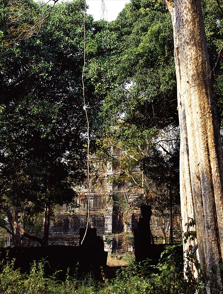 Prang Prasathom, dating from the 10th century, Koh Ker, Cambodia, Indochina, Southeast Asia, Asia