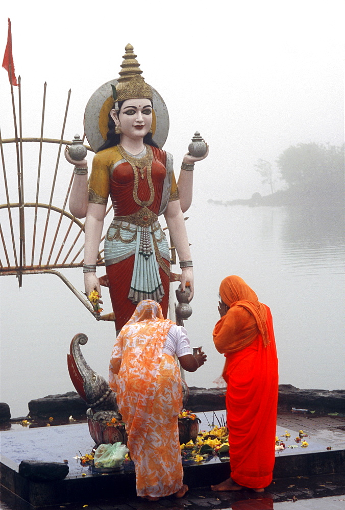 Indian Temple in the holy lake of Grand Bassin in Mauritius, Indian Ocean, Africa