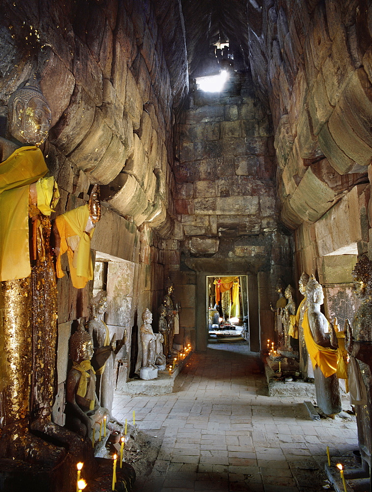 The 10th century Khmer temple of Prasat Phanom Wan, Thailand, Southeast Asia, Asia