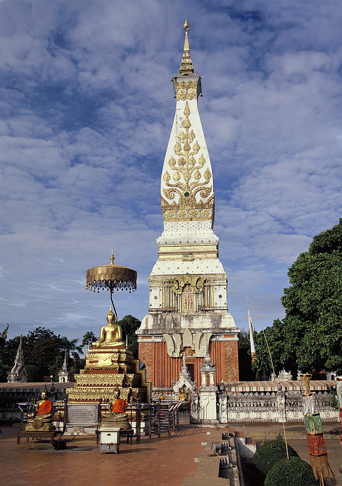 Phra That Phanom, a much venerated stupa in Nakorn Phanom, Thailand, Southeast Asia, Asia