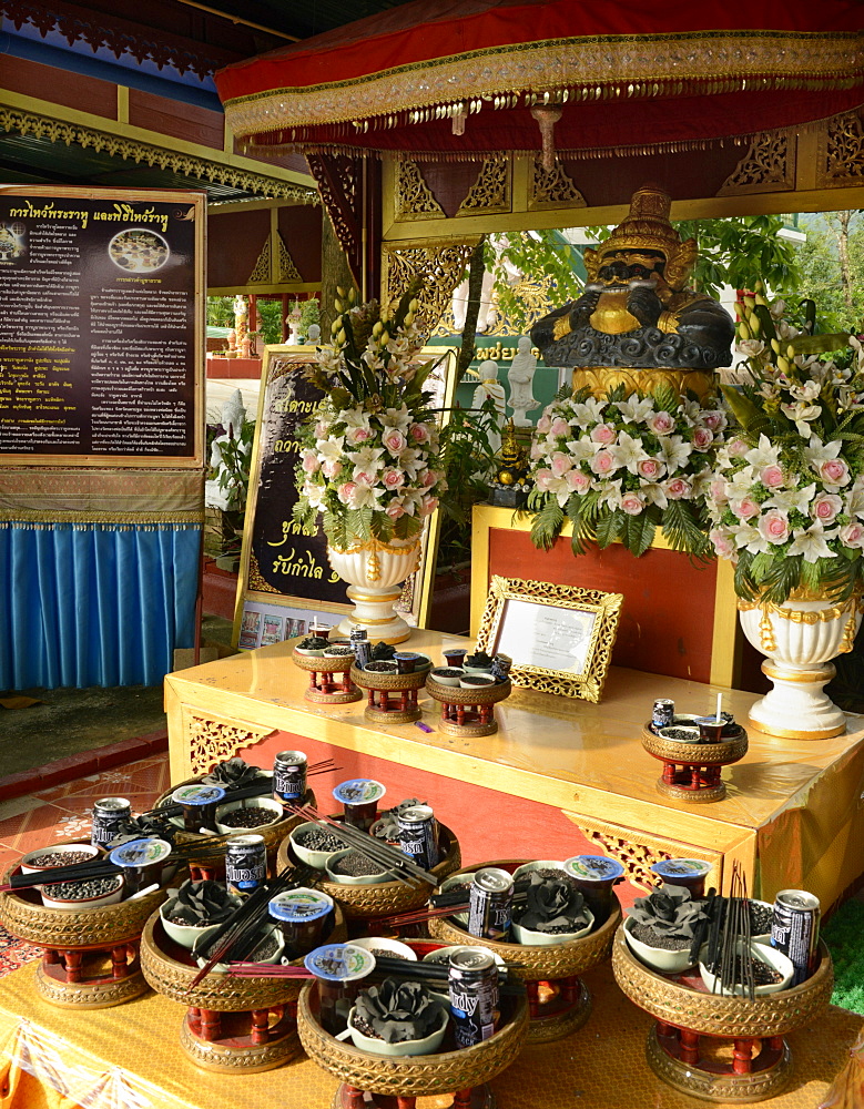 Altar to Rahoo, the God of Darkness, Wat Doi Wao, Mae Sai, Thailand, Southeast Asia, Asia 