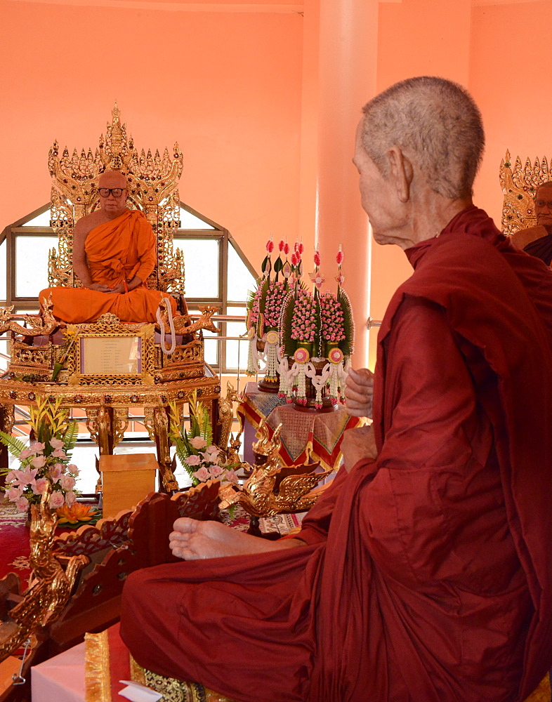 Wax monks at Wat Doi Waom, Mae Sai, Thailand, Southeast Asia, Asia 