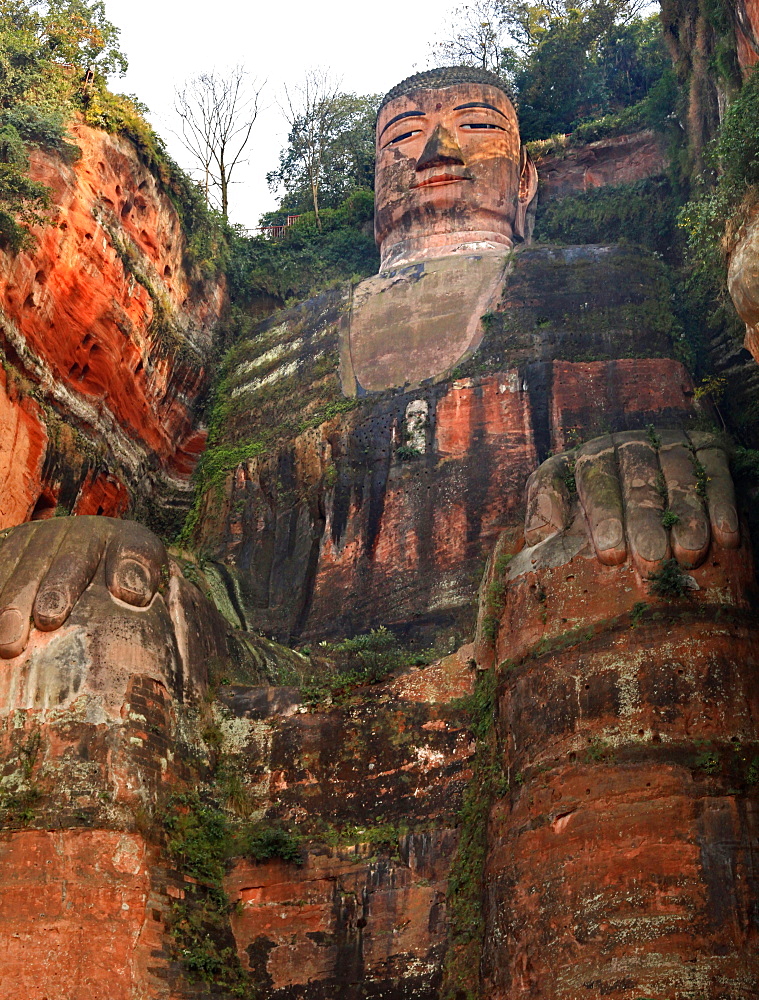 Leshan Grand Buddha (Giant Buddha), UNESCO World Heritage Site, Leshan, Lingyun Shan Mountain, Sichuan, China, Asia 