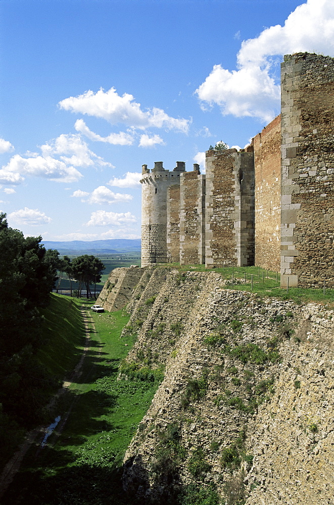 The 13th century castle, built by Frederick II and enlarged by Charles I, Lucera, Puglia, Italy, Europe