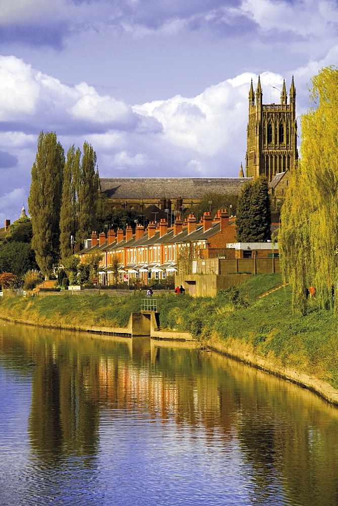 View of the city of Worcester from the Severn Way footpath alongside the River Severn, Worcestershire, England, United Kingdom, Europe