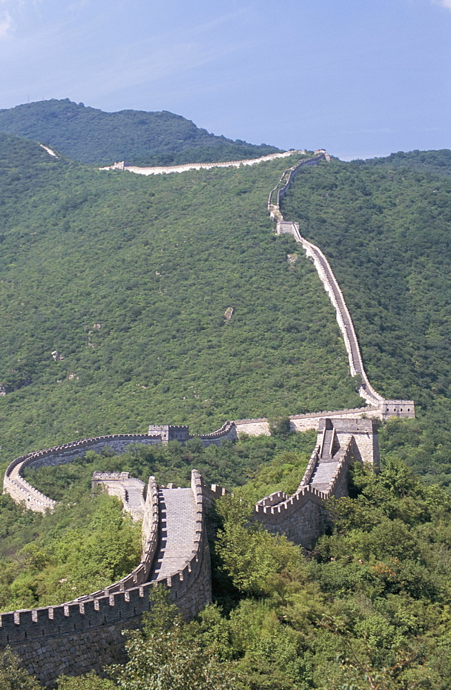 Restored section of the Great Wall, UNESCO World Heritage Site, Mutianyua, (Changcheng), northeast of Beijing, China, Asia