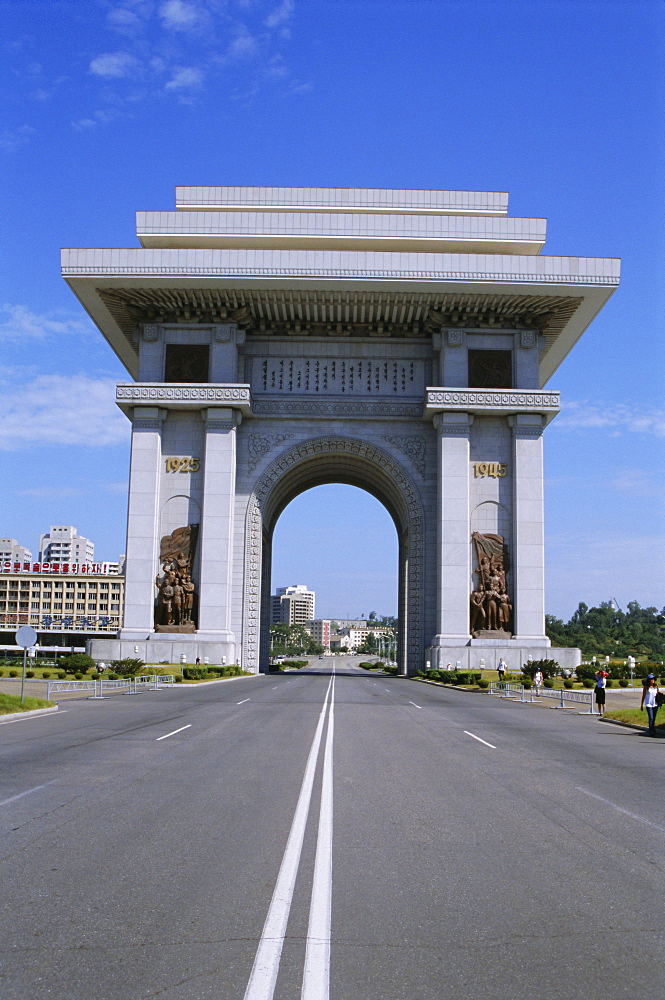 Arch of Triumph, 3m higher than Arc de Triomphe in Paris, Pyongyang, North Korea, Asia