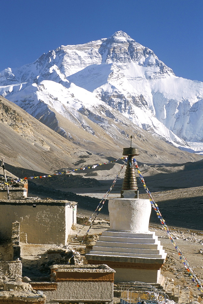 North side of Mount Everest (Chomolungma), from Rongbuk monastery, Himalayas, Tibet, China, Asia