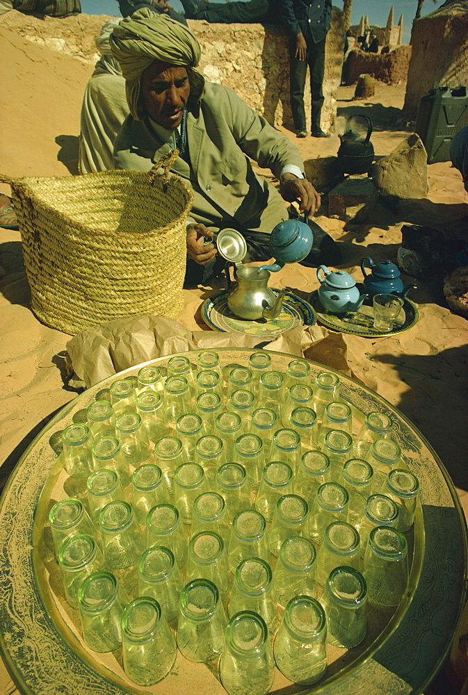 Pouring tea, Algeria, North Africa, Africa