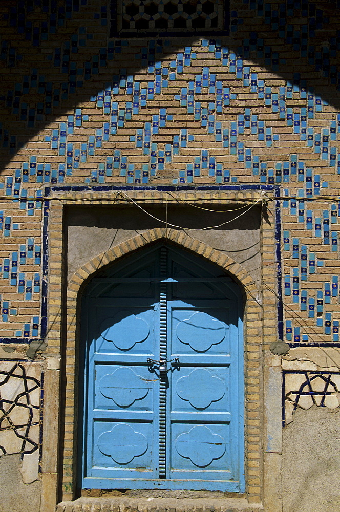 Doorway at the shrine of Khwaja Abdulla Ansari, Sufi poet and philosopher born in Herat in 1006, Gazar Gah, Herat, Afghanistan, Asia