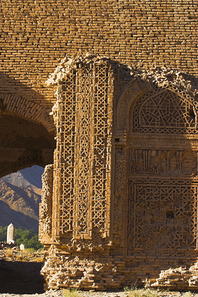 Twelfth century Ghorid ruins believed to be a mausoleum or madrassa, Jam to Obay, Chist-I-Sharif, Ghor (Ghur) (Ghowr) province, Afghanistan, Asia