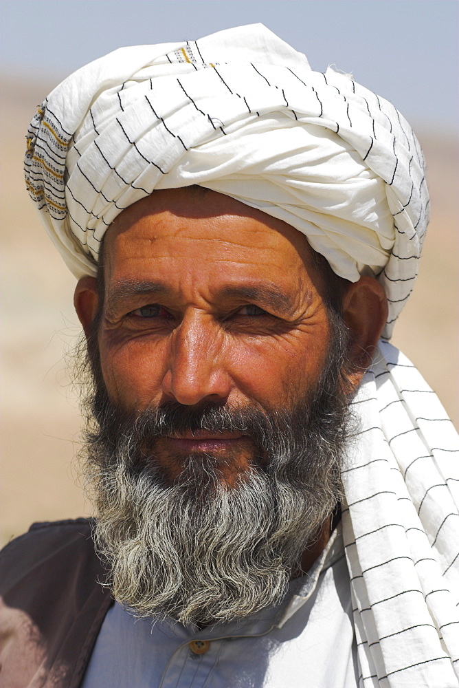 Local man, between Herat and Maimana, after Subzak Pass, Afghanistan, Asia