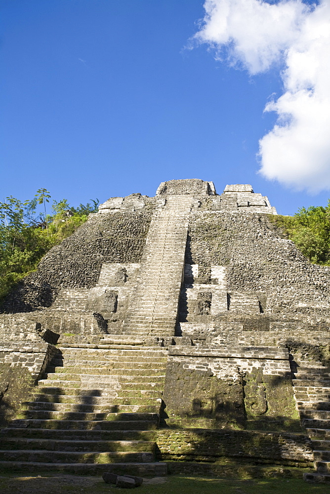 High Temple (Structure N10-43), the highest temple at the Mayan site at Lamanai, Lamanai, Belize, Central America