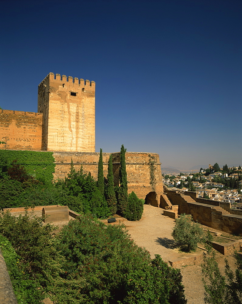 Walls and tower of the fortress, the Alcazaba, in the Alhambra in Granada, UNESCO World Heritage Site, Andalucia, Spain, Europe