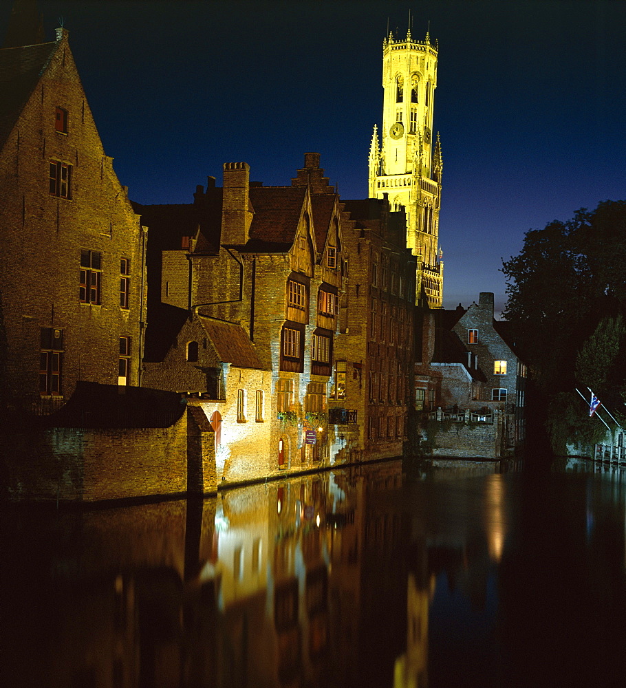 The Belfry of Belfort-Hallen illuminated at night, Bruges (Brugge), UNESCO World Heritage Site, Belgium, Europe