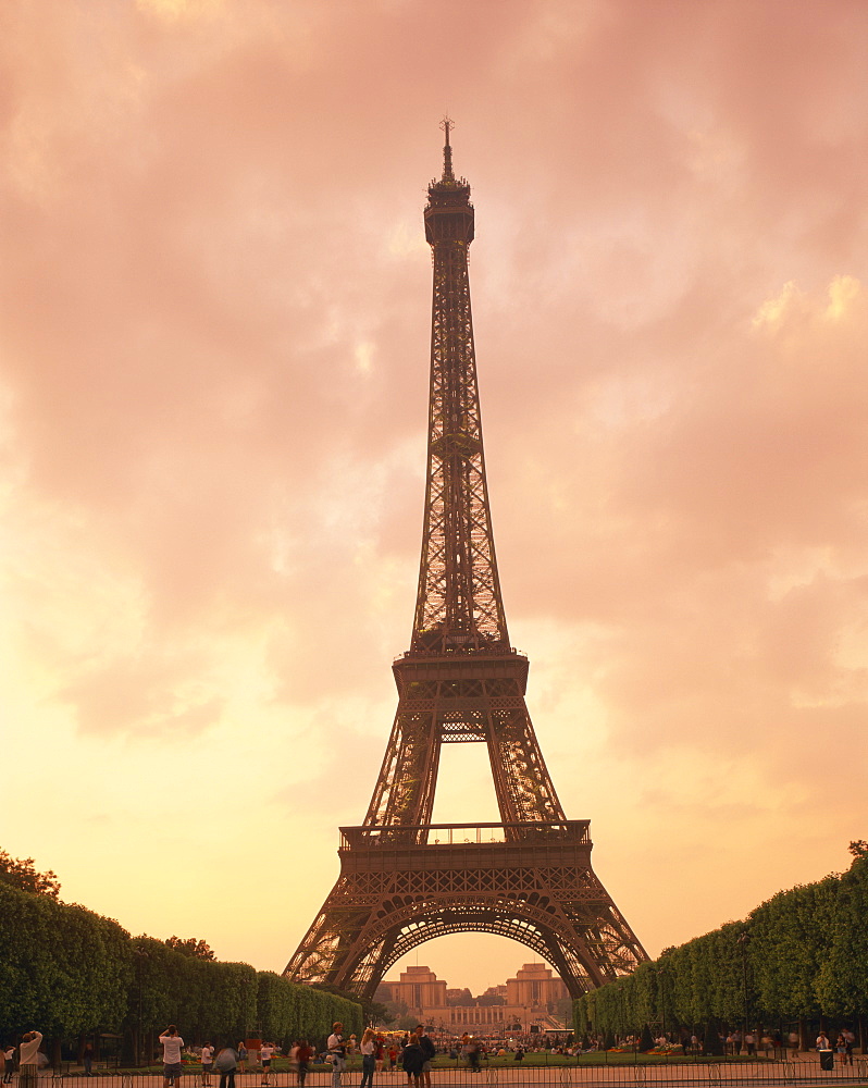 The Eiffel Tower at dusk, Paris, France, Europe