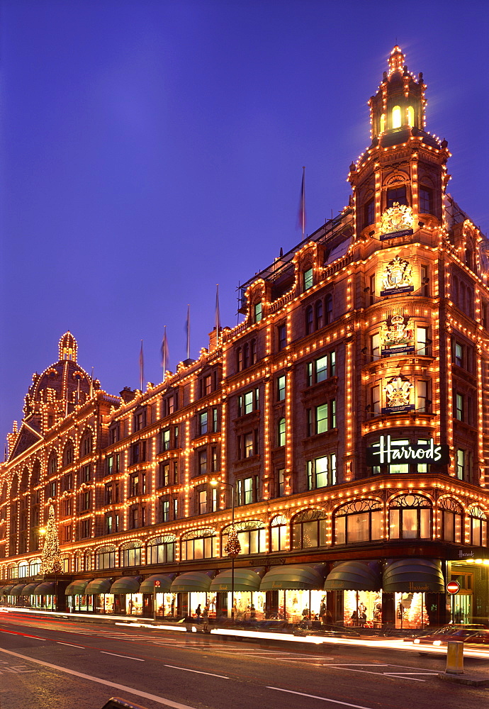 Harrods Department store, illuminated at night, Knightsbridge, London, England, United Kingdom, Europe