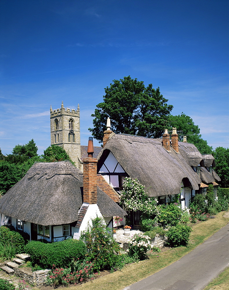 Thatched cottages, Welford-on-Avon, Warwickshire, England, United Kingdom, Europe