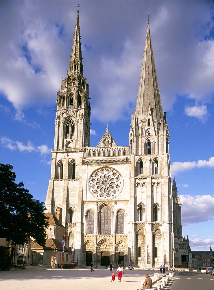 Chartres Cathedral, UNESCO World Heritage Site, Chartres, Eure-et-Loir, France, Europe