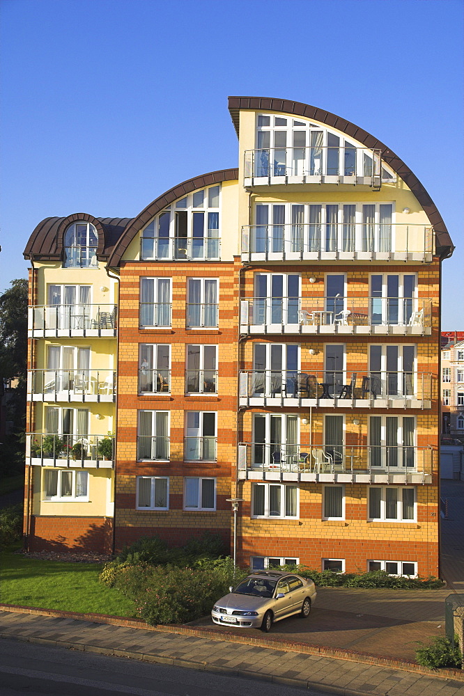 Apartment building, Cuxhaven, Lower Saxony, Germany, Europe