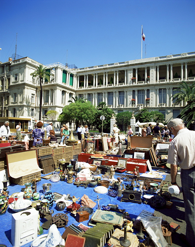 Antique market in Courses Saleya, Nice, Alpes Maritimes, Cote d'Azur, Provence, France, Europe