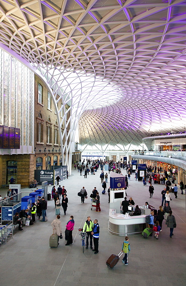 Western concourse of King's Cross Station, London, England, United Kingdom, Europe