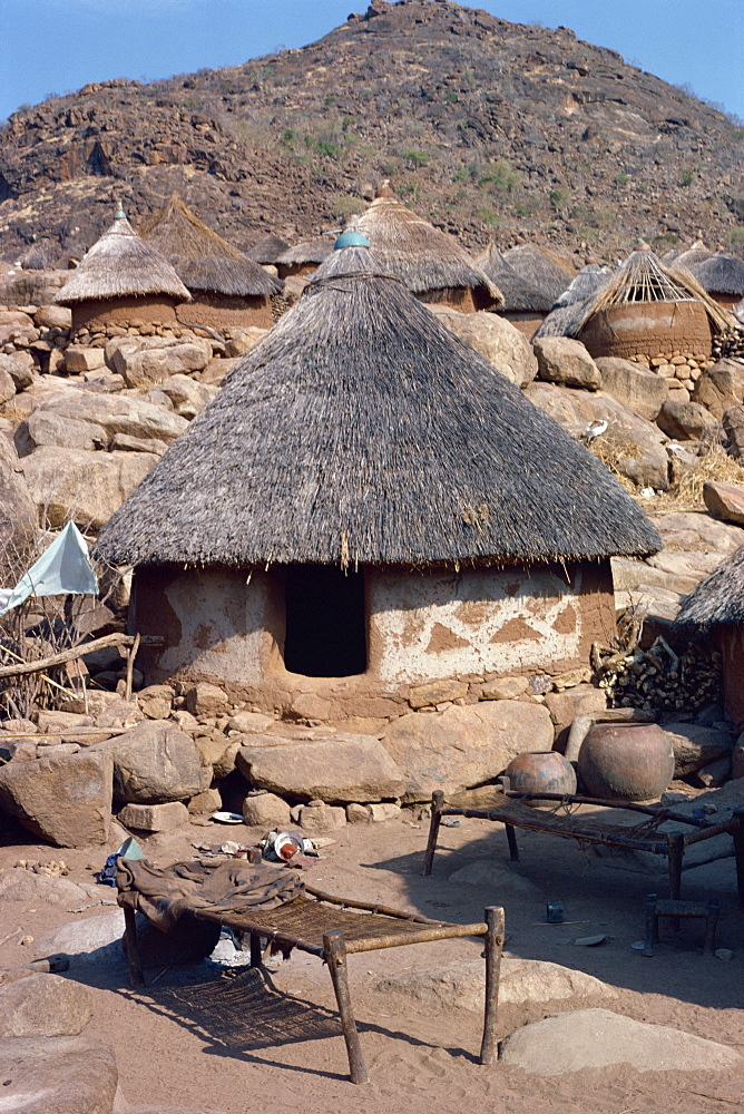 Nuba house, arid village near Talodi, Sudan, Africa