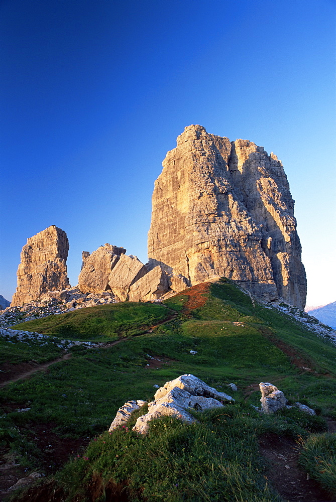 Cinque Torri at sunset, near Cortina d'Ampezzo, Dolomites, Veneto, Italy, Europe