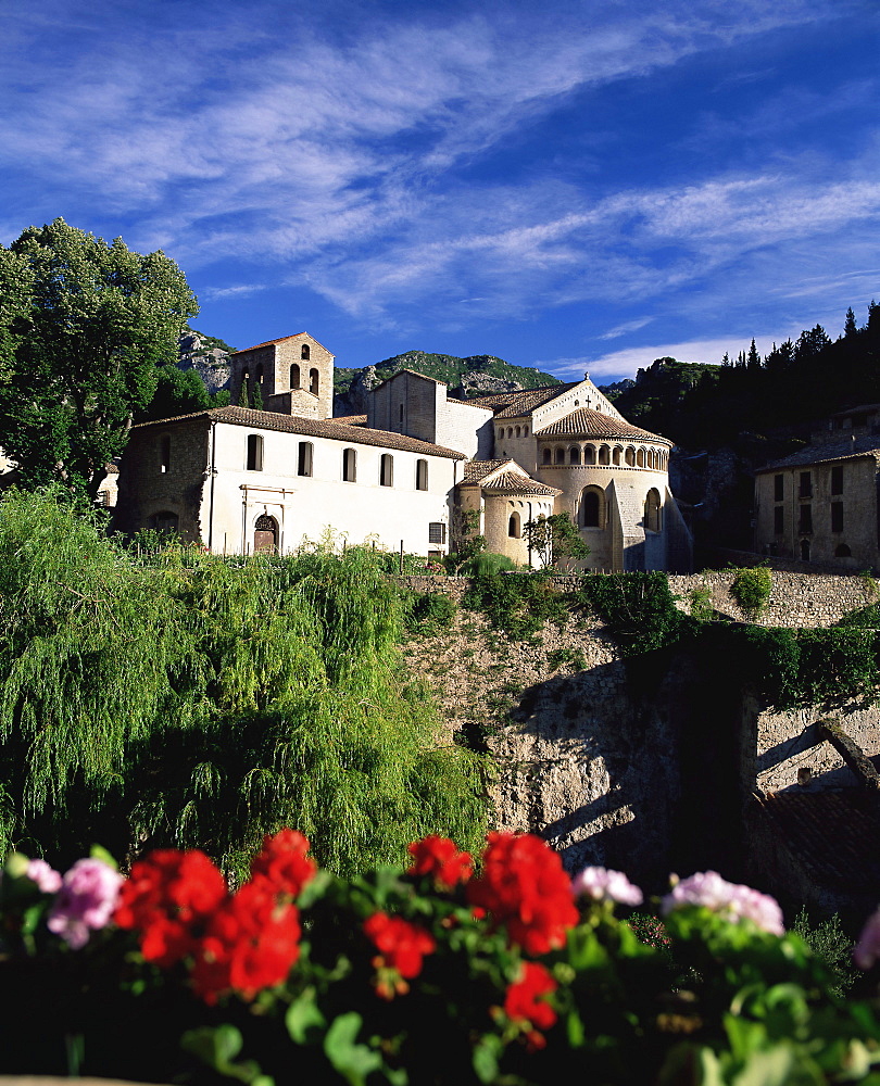 The abbey church, St. Guilhem-le-Desert, Herault, Languedoc-Roussillon, France, Europe