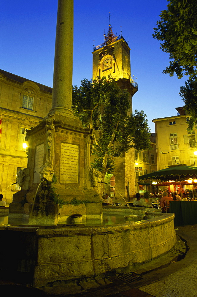 Place de l'Hotel de Ville after dark, Aix-en-Provence, Bouches-du-Rhone, Provence, France, Europe