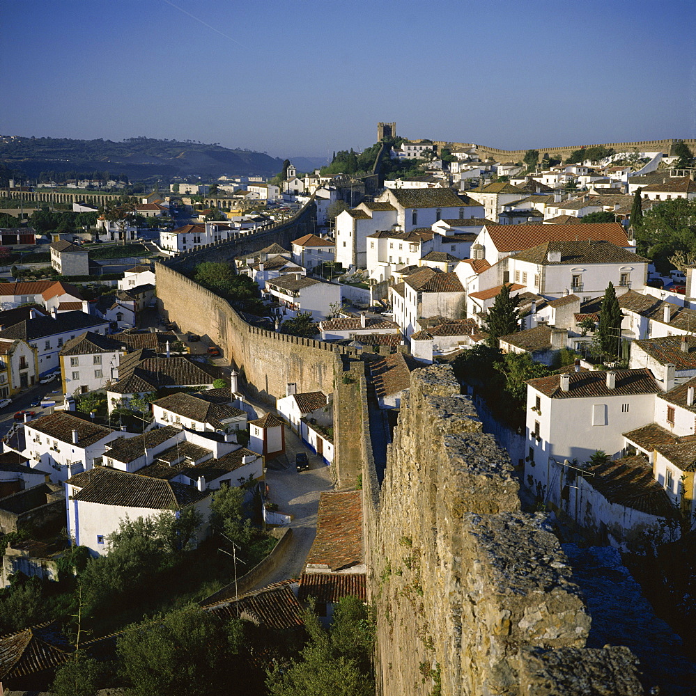 Walled medieval town, traditional wedding gift of kings to queens, Obidos, Estremadura, Portugal, Europe