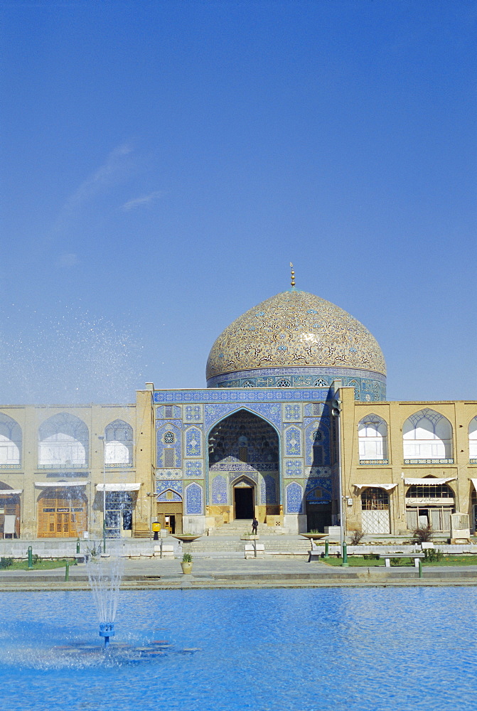 Sheikh Lotfollah Mosque (1602-1619), Isfahan, Iran, Middle East