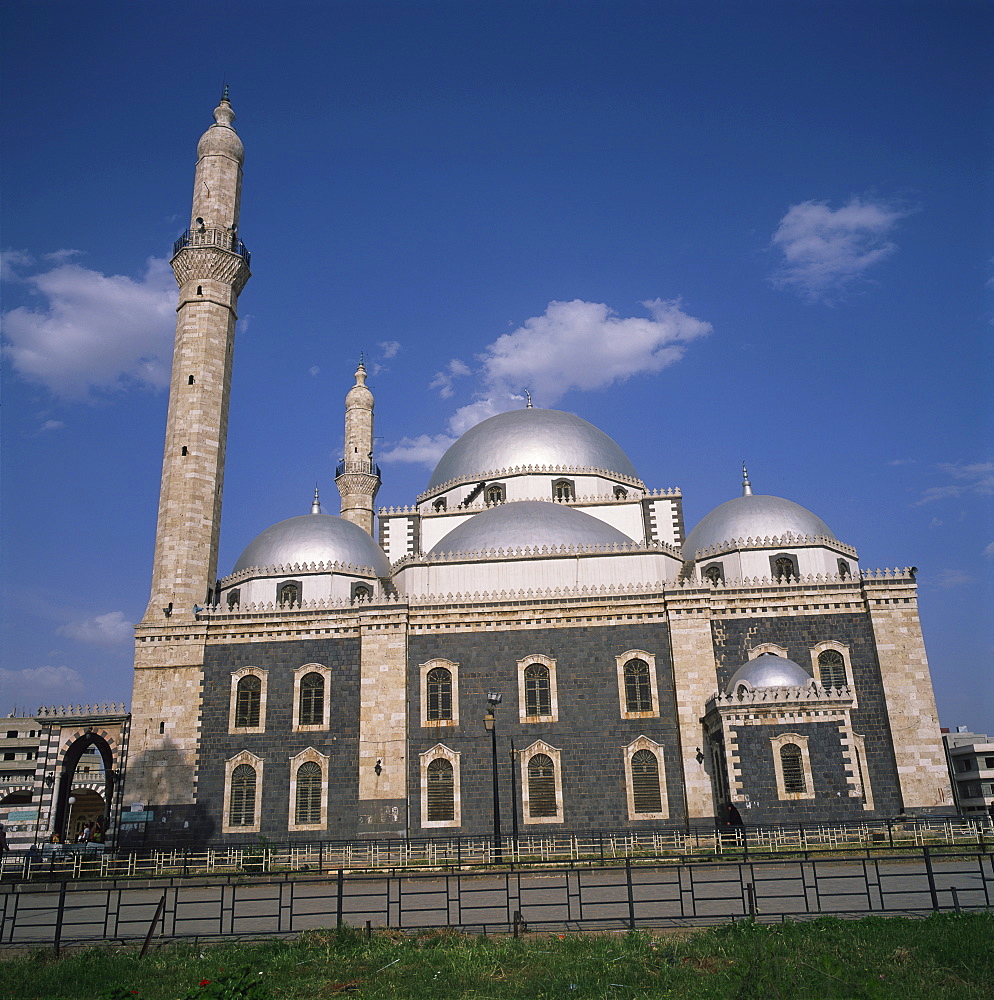 The Khalid Ibn al-Walid Mosque, built in 1908, Homs, Syria, Middle East