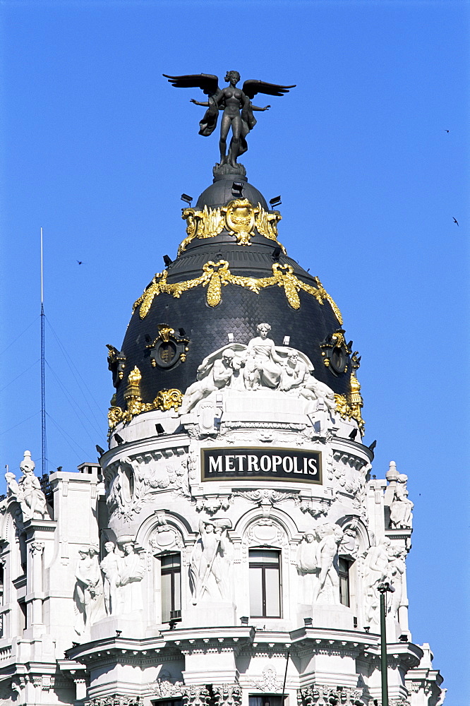 Metropolis building, Gran Via, Madrid, Spain, Europe