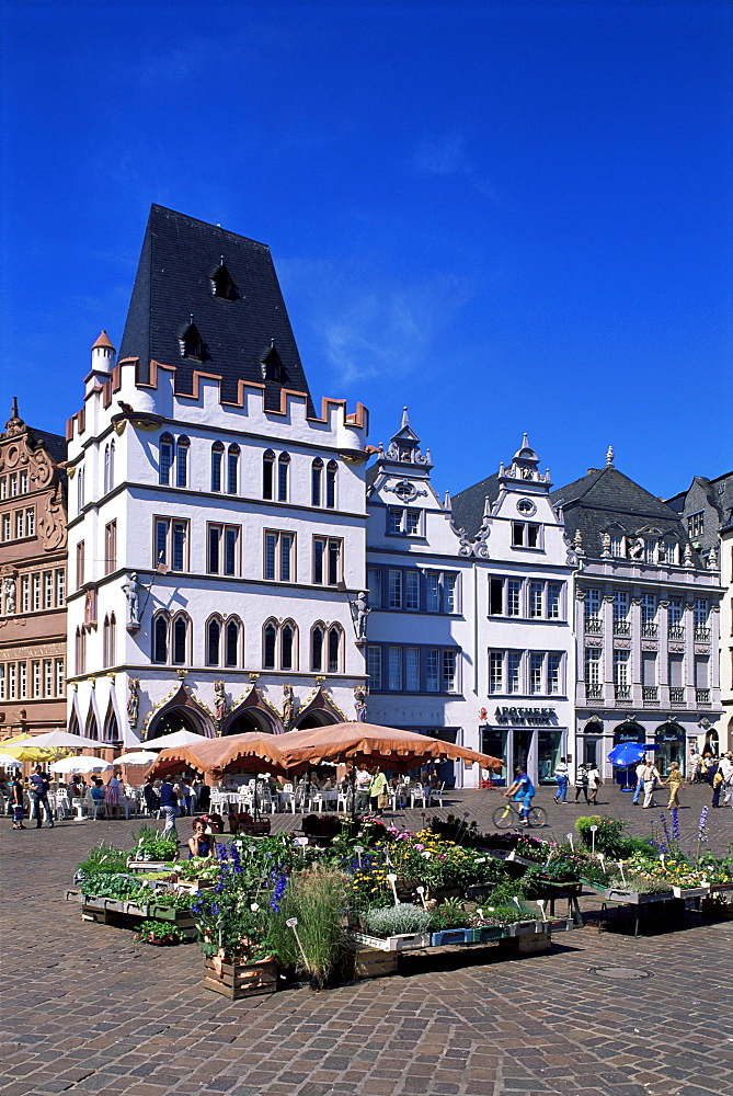 Hauptmark (Market Square) Trier, Rheinland-Pfalz, Germany, Europe