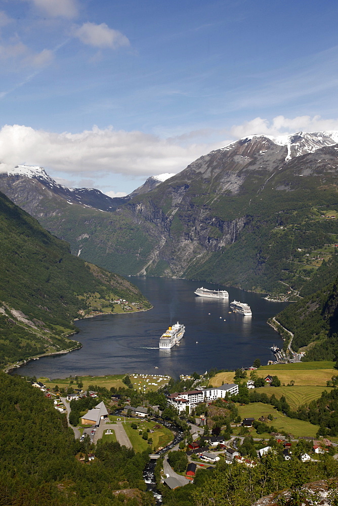 Geiranger Fjord, UNESCO World Heritage Site, More og Romsdal, Norway, Scandinavia, Europe