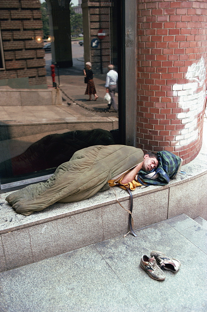 Homeless man, city centre, Turin, Piemonte, Italy, Europe