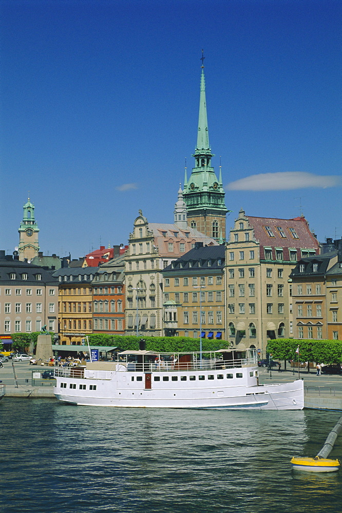 Munkbroleden waterfront, Gamla Stan (Old Town), Stockholm, Sweden, Scandinavia, Europe