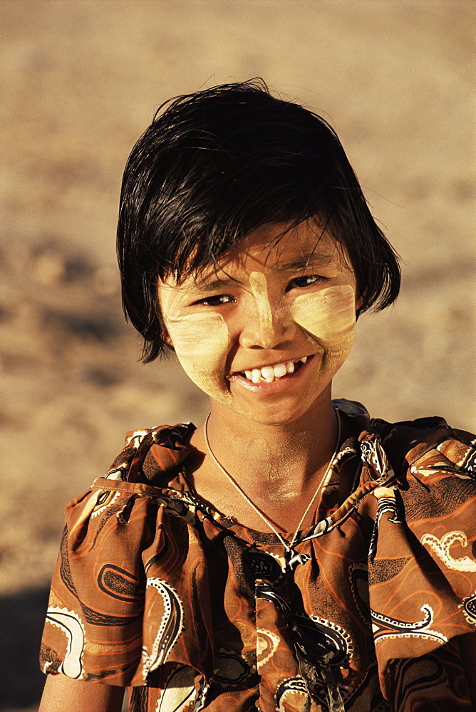 Girl with thanaka make-up, Mount Popa, Myanmar (Burma), Asia