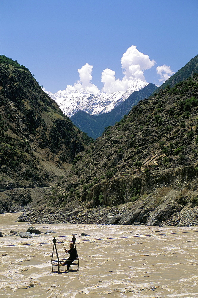 Crossing River Indus by pulley, near Besham, Indus Kohistan, Pakistan, Asia