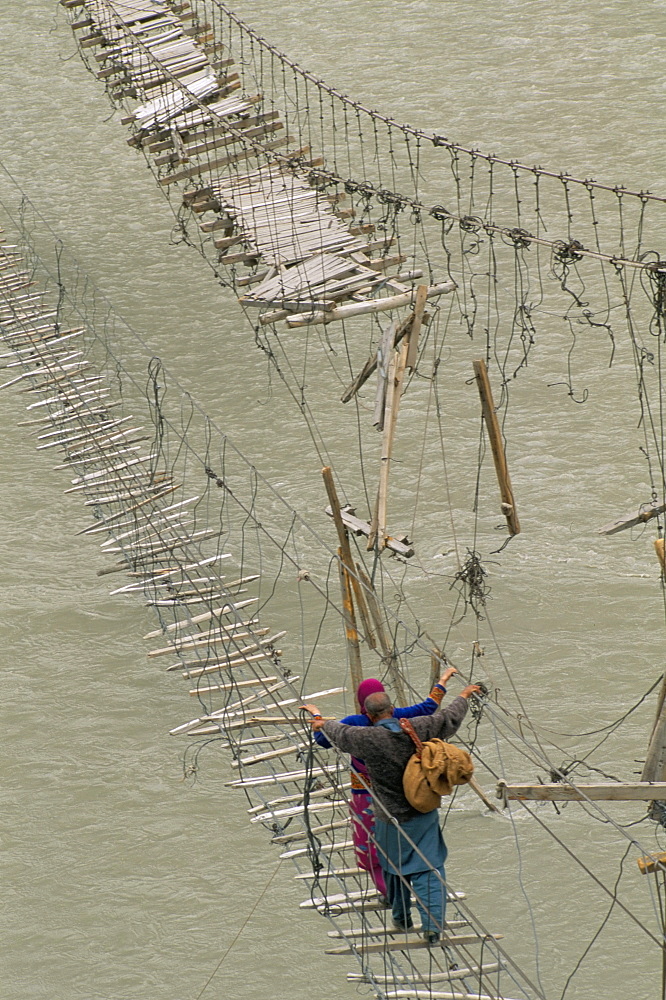 Swinging bridges, near Passu, Bojal, Pakistan, Asia