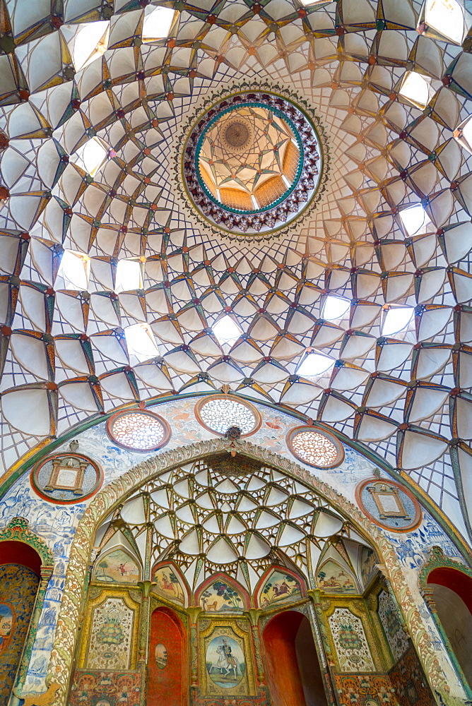 Ceiling of main reception in 19th century mansion, Khan-e Boroujerdi, Kashan, Iran, Middle East