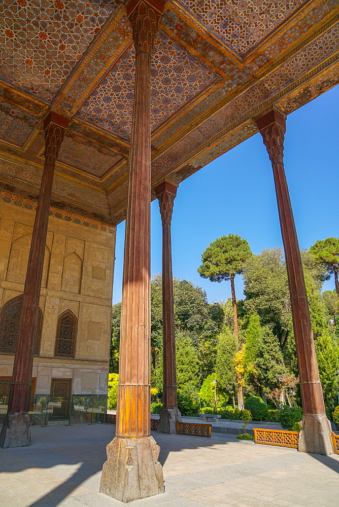 Chehel Sotun (Chehel Sotoun) (40 Columns) Palace, Isfahan, Iran, Middle East