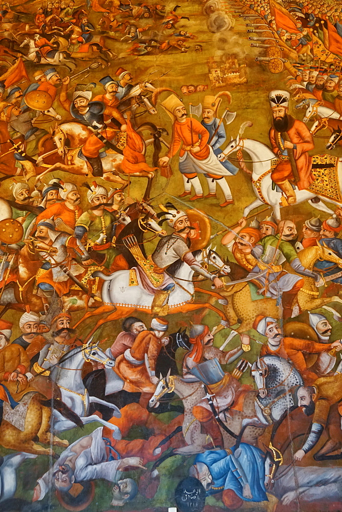 Mural of Battle of Chaldoran 1518 AD, Chehel Sotun (Chehel Sotoun) (40 Columns) Palace, Isfahan, Iran, Middle East