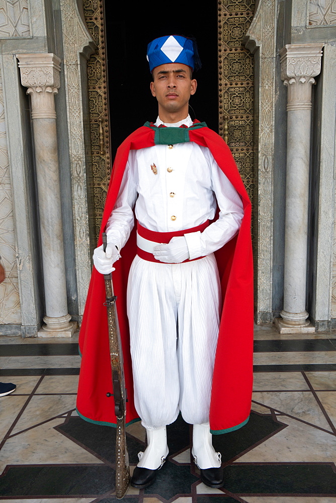 Soldier standing guard in traditional dress, Mausoleum of Mohamed V, Rabat, Morocco, North Africa, Africa