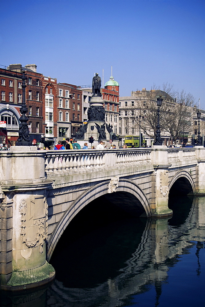 O'Connell Bridge, Dublin, Eire (Republic of Ireland), Europe