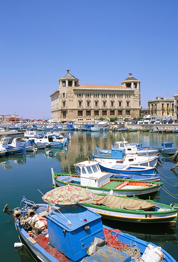 Boats in the port, Syracuse, island of Sicily, Italy, Mediterranean, Europe