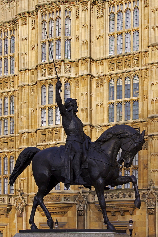 Richard The Lionheart Statue, Houses of Parliament, UNESCO World Heritage Site, Westminster, London, England, United Kingdom, Europe