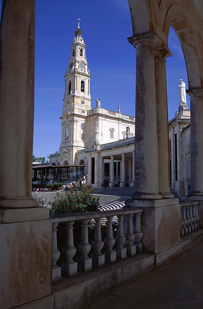 The Christian Basilica, Catholic pilgrimage centre, Fatima, Estremadura, Portugal, Europe