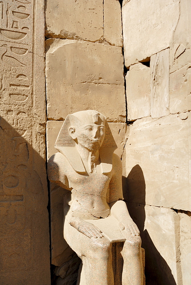 Temple of Karnak, near Luxor, Thebes, UNESCO World Heritage Site, Egypt, North Africa, Africa